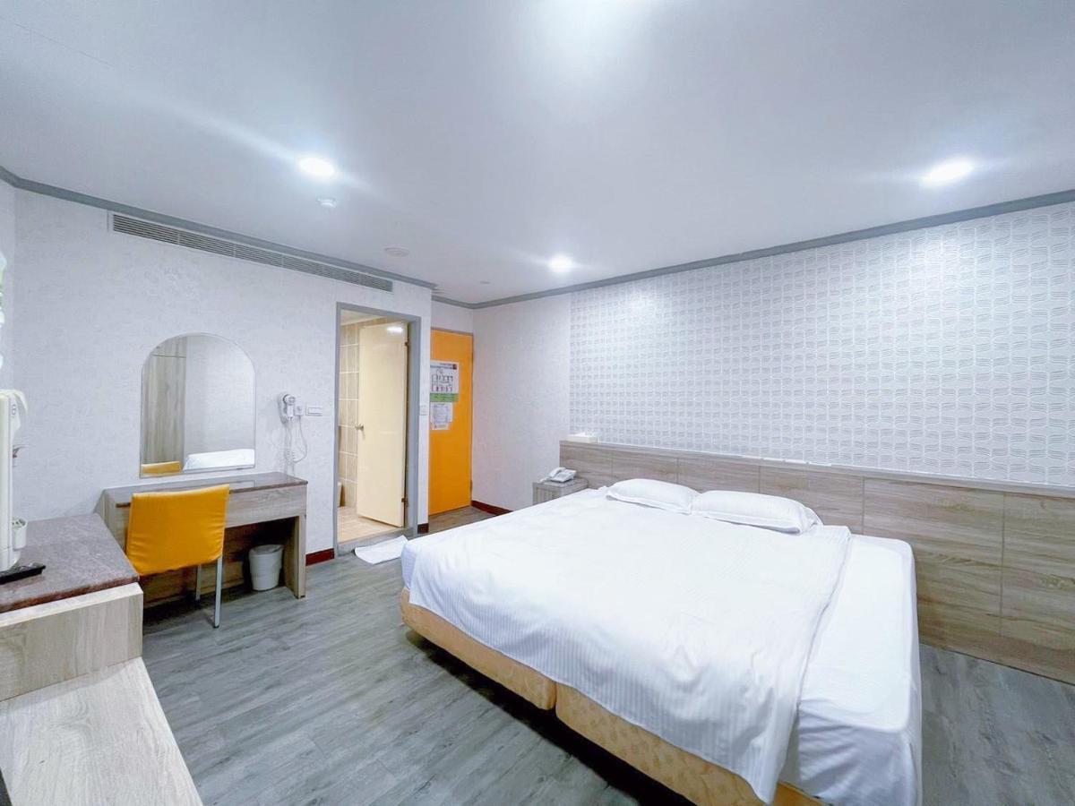 A22 Wei Lu Hotel Zhongli Dış mekan fotoğraf