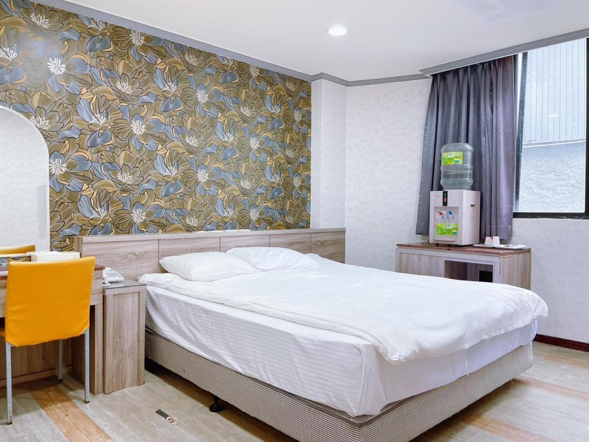 A22 Wei Lu Hotel Zhongli Dış mekan fotoğraf